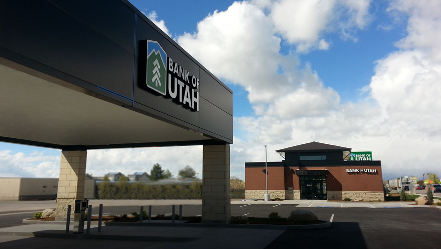 Photo of new Bank of Utah Roy Branch, completed construction.